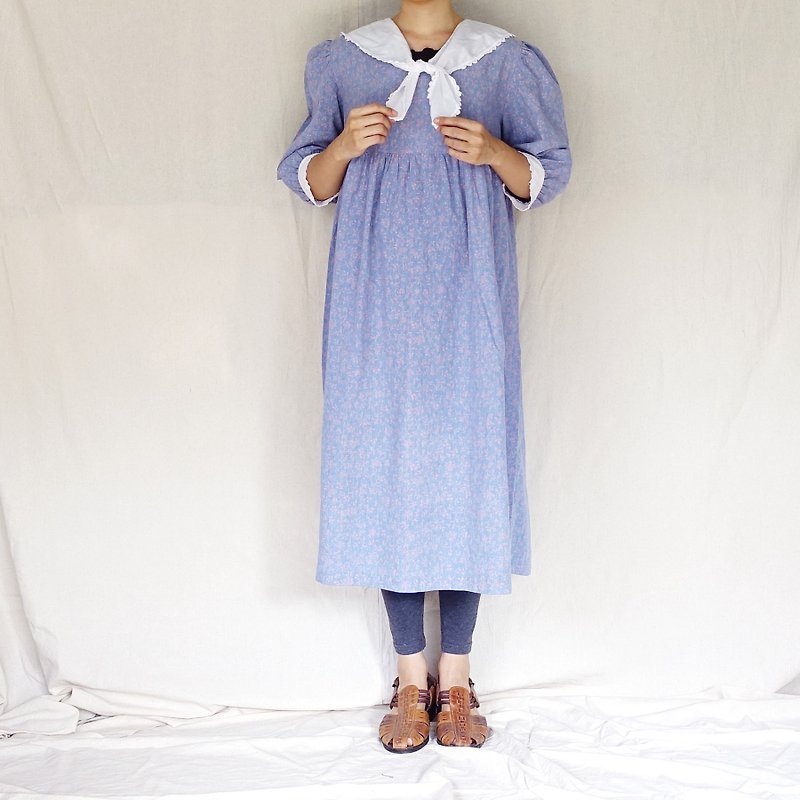 BajuTua /古著/ 美國製 灰粉藍蕾絲領結碎花洋裝 - 洋裝/連身裙 - 棉．麻 藍色