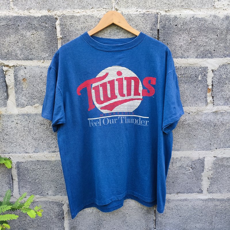 Vintage 80s Minnesota Twins Feel our Thunder T Shirt - Men's T-Shirts & Tops - Cotton & Hemp Blue