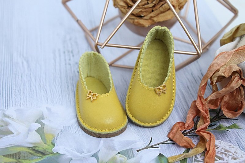 Genuine leather shoes for doll Ruby Red Fashion Friends 14.5 in of yellow color - 公仔/玩偶 - 真皮 黃色