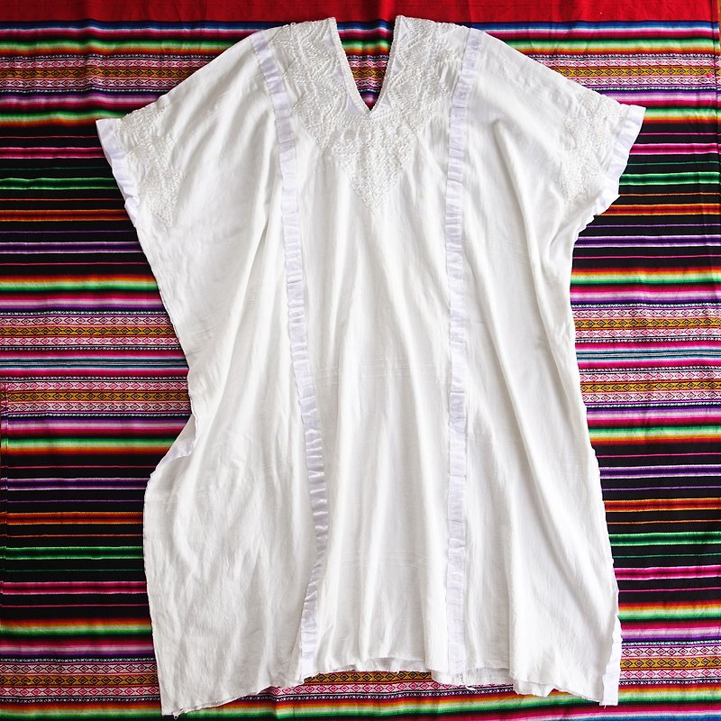 BajuTua/古著/ 墨西哥製 馬雅手織布傳統刺繡連身衣 - 女上衣/長袖上衣 - 棉．麻 白色