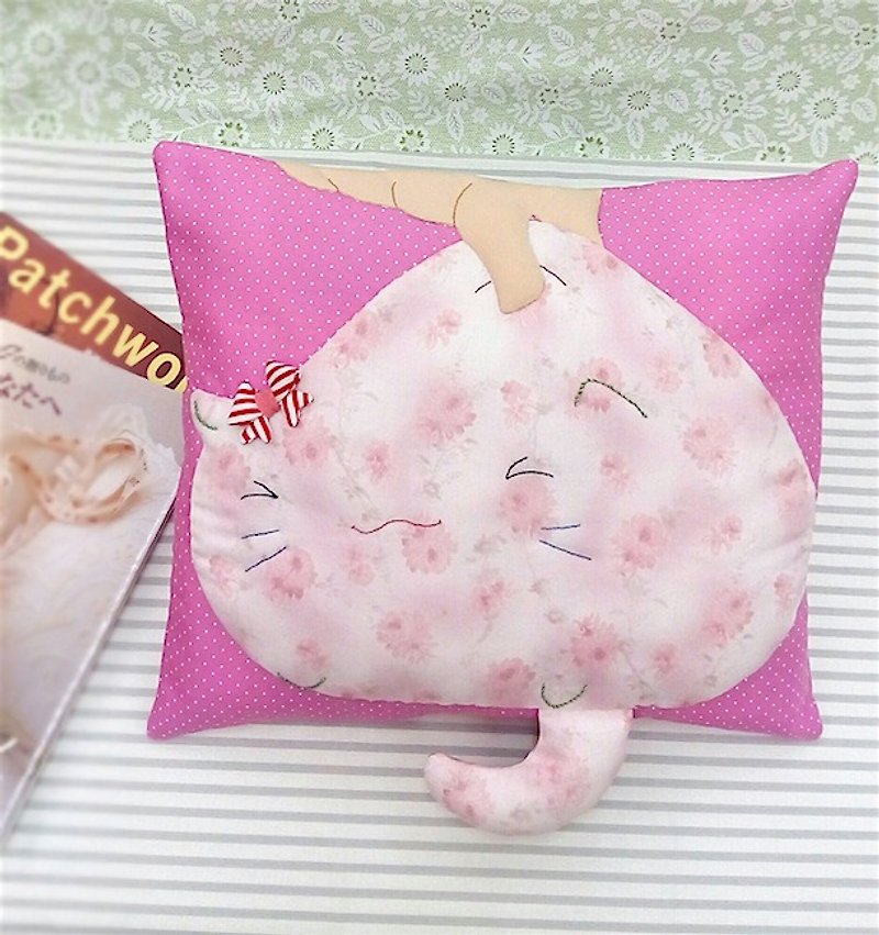 Too skinny | cat pillow - Pillows & Cushions - Cotton & Hemp Pink