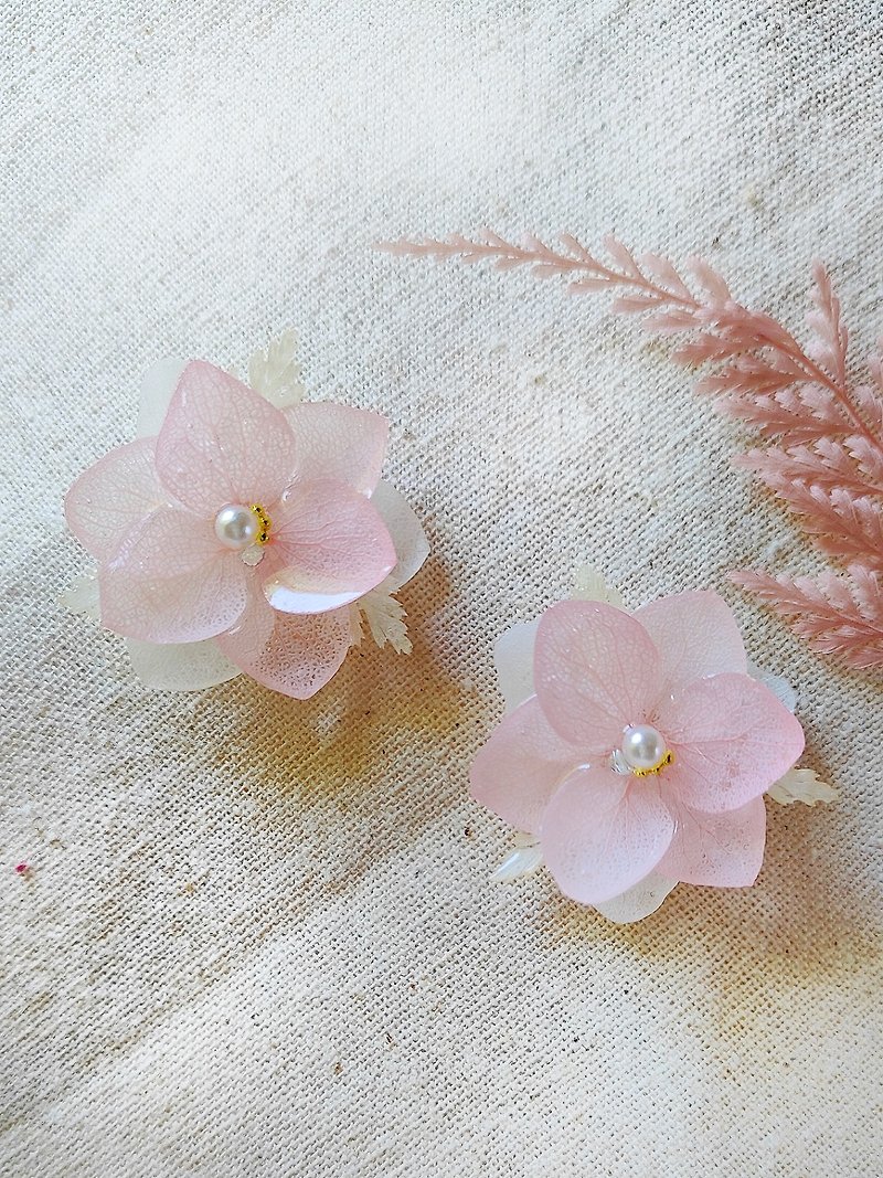 Anna Hydrangea - Cherry Blossom Pink Color Blocking - Snowflake Nine Petals - 925 Sterling Silver Earrings - ต่างหู - พืช/ดอกไม้ หลากหลายสี