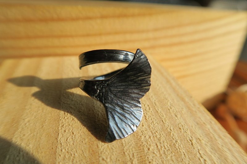 [Handmade Silver] Ginkgo Sterling Silver Ring - General Rings - Other Metals Black