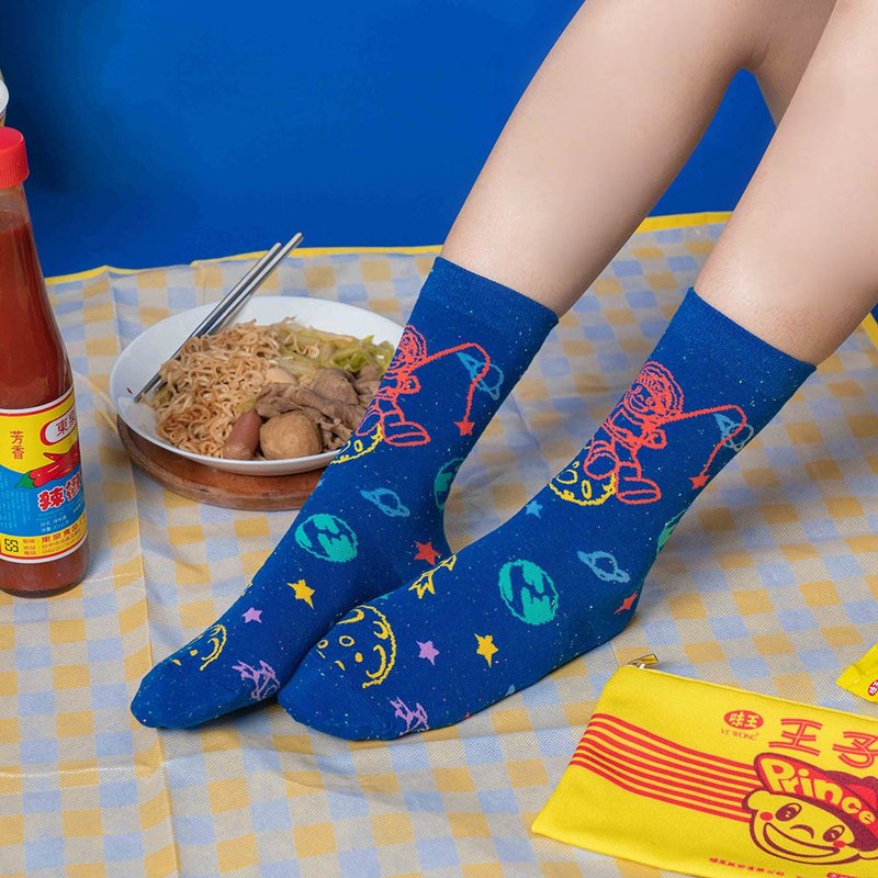 【The Adventures of Prince Interstellar Sleepwalking】Prince Face Co-branded Tube Socks / Z0025 - ถุงเท้า - ผ้าฝ้าย/ผ้าลินิน สีน้ำเงิน