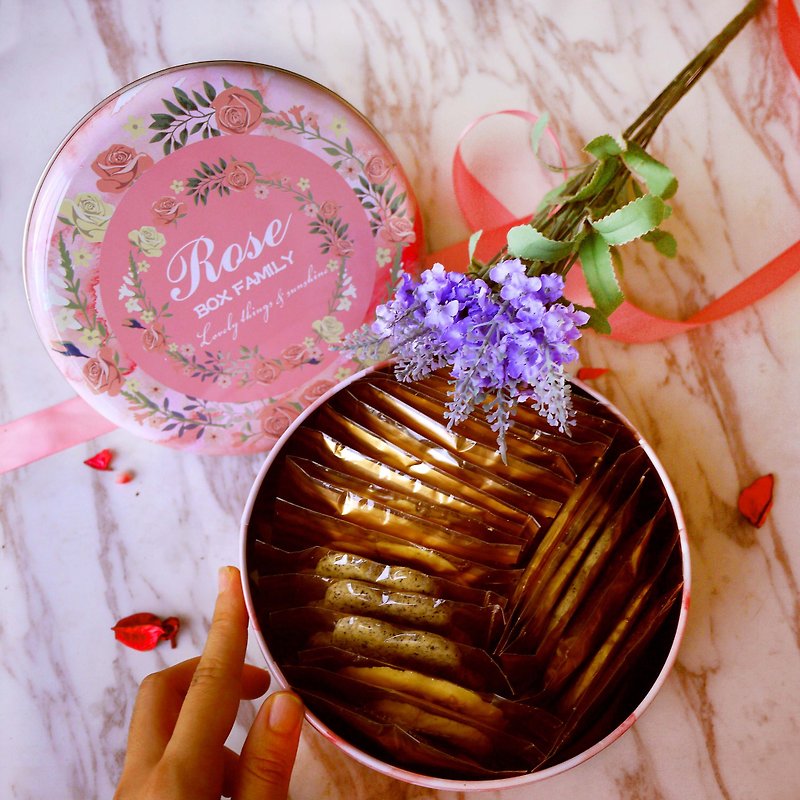 [Taoguo] gentle flower language - handmade biscuits / cookie iron box (gift / wedding cake / with hand gift box) - คุกกี้ - อาหารสด สึชมพู