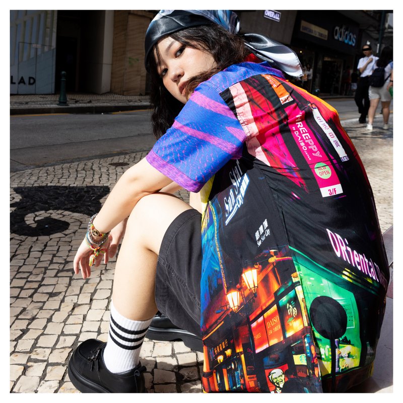 街頭潮色短袖人造絲夏威夷襯衫【商店街】 - 女裝恤衫 - 其他人造纖維 紅色