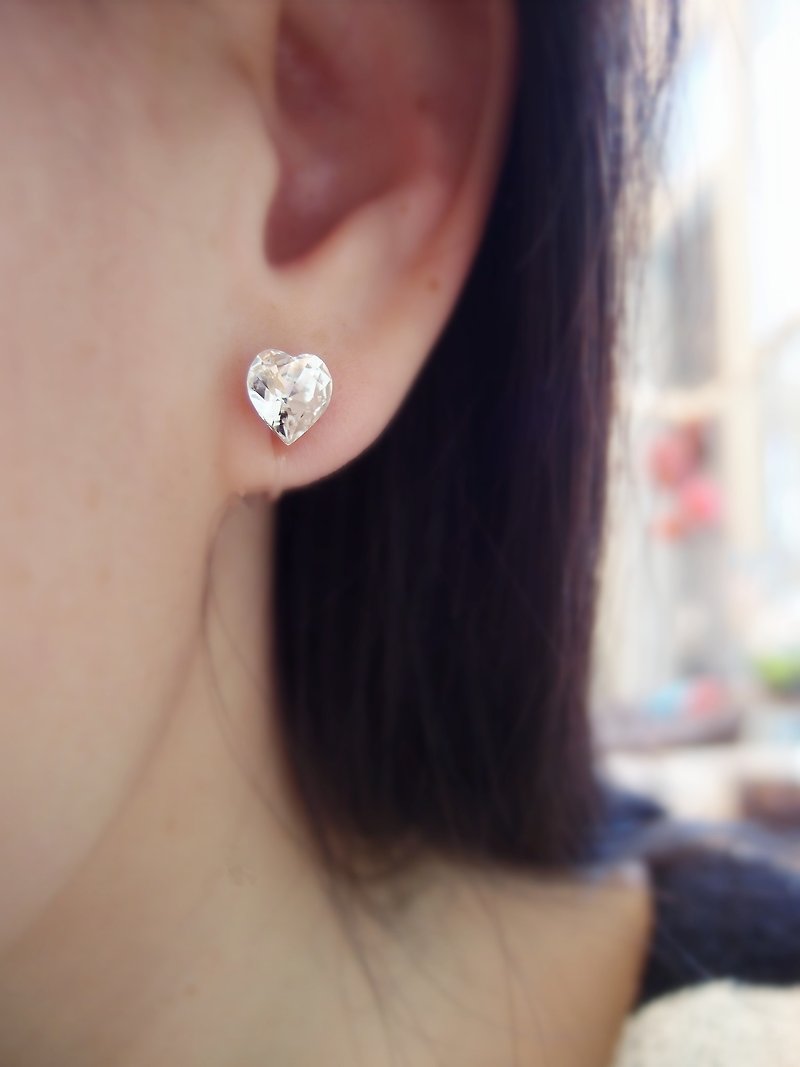 "DODOWU jewelry hand-made light" [Love] section flash diamond earrings ● Allergy Ear / clip-on can be changed - ต่างหู - เครื่องเพชรพลอย ขาว