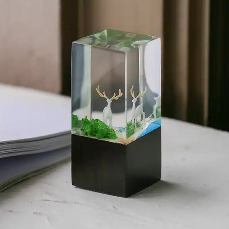 Handmade fluorescent stamp- Golden-horned White Deer/Good Luck/Paper Weight/Micro Landscape - ตราปั๊ม/สแตมป์/หมึก - เรซิน 