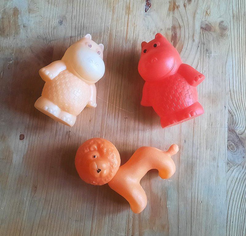 Lion and hippos Soviet plastic toys – African animals Russian kids toys vintage - 寶寶/兒童玩具/玩偶 - 塑膠 