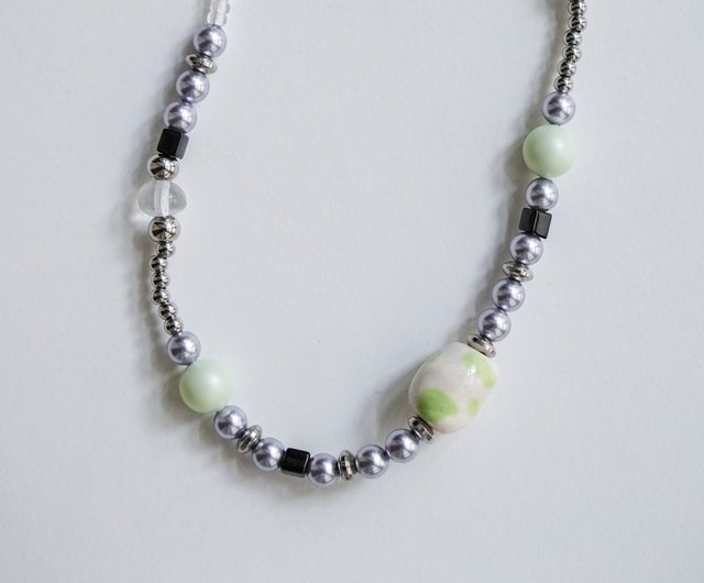 GLASS BEAD BRACELET W/PEARLS NOUGAT