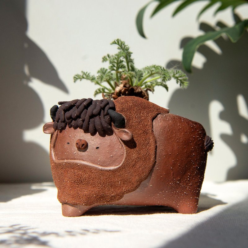 Bison planter. Dark brown clay pot.  Handmade plant pot with drainage. - Pottery & Ceramics - Pottery 