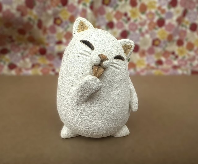 とってもキュートな癒しグッズ 台湾デザイン・創作の小さな陶器ニャー