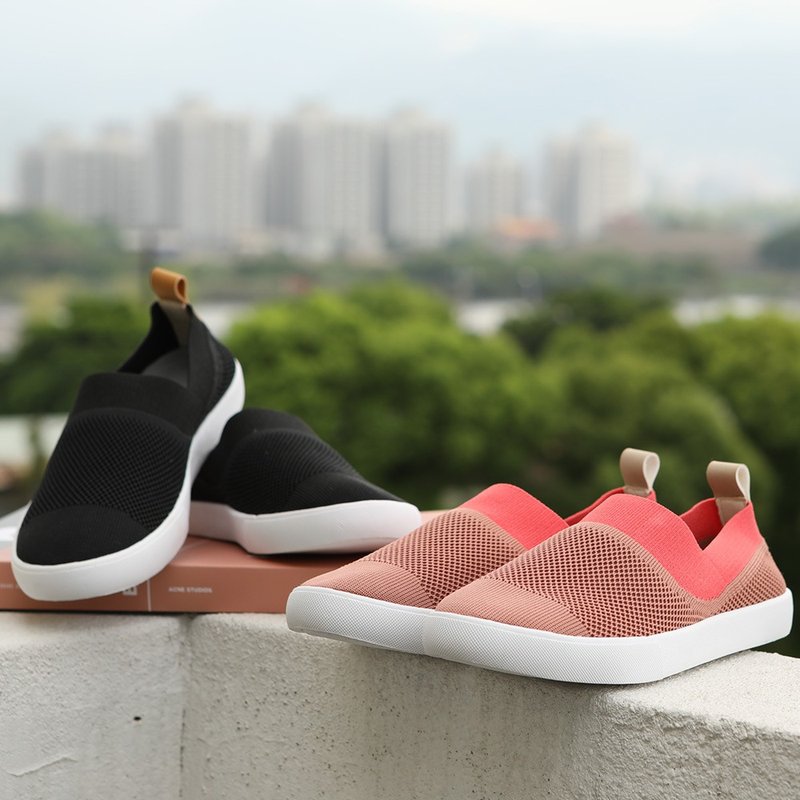 超輕量 抗菌涼感飛織懶人休閒鞋casual shoes - 女休閒鞋/帆布鞋 - 其他人造纖維 多色