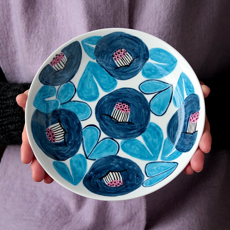 ネイビーブルーの椿の深皿 - 小皿 - 磁器 ブルー