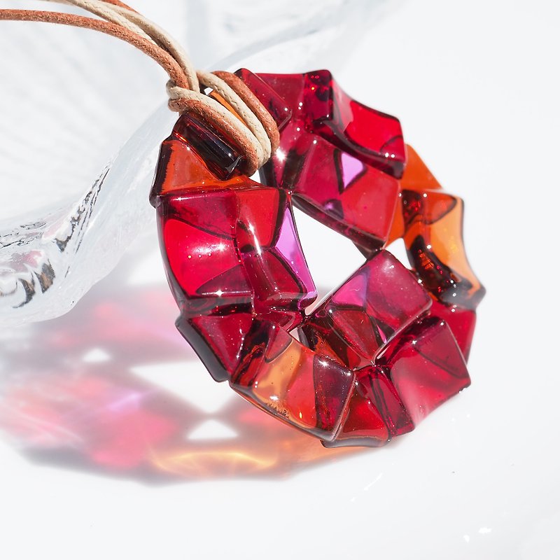 Glass kaleidoscope (kaleidoscope [rouge]) necklace [made to order] - สร้อยคอ - แก้ว สีแดง