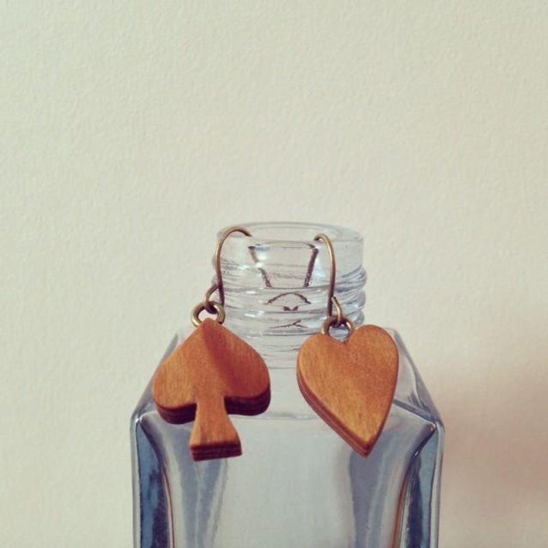 ♡&♤ earrings - Earrings & Clip-ons - Wood Brown