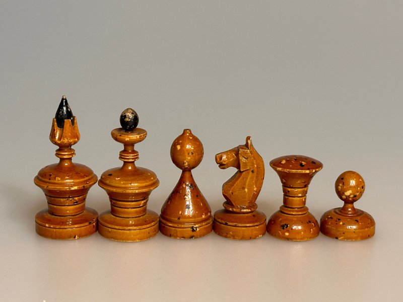 Rarest Russian Soviet Constructivist chess set, small - บอร์ดเกม - ไม้ สีดำ