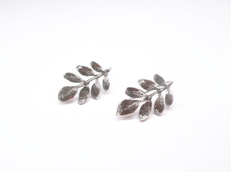 Ermao Silver[Flower and Grass Series─Leaves-Ear Hooks] Silver - Earrings & Clip-ons - Silver Silver