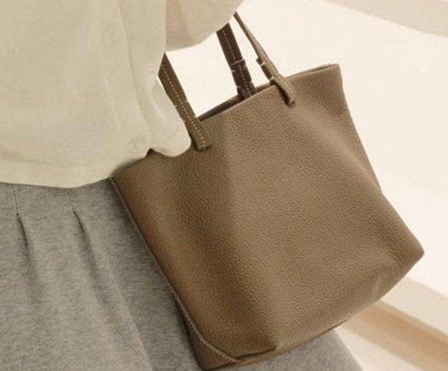 30% off at the end of the year] Simple handmade leather tote bag