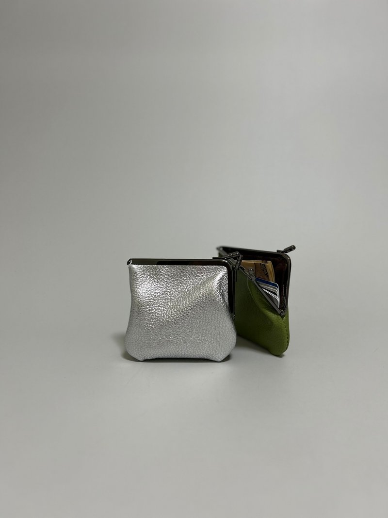 SHIMMER.Italy.Leather L-shaped purse wallet silver metallic - กระเป๋าสตางค์ - หนังแท้ สีเงิน