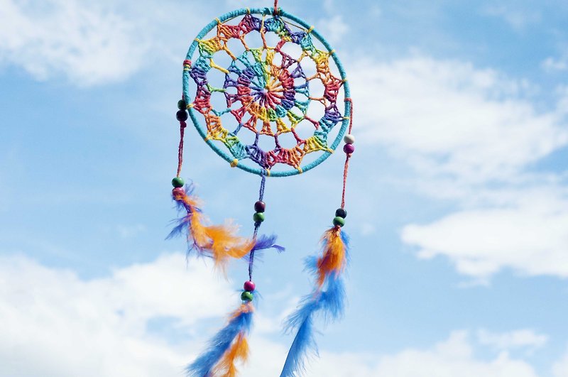 Bohoエスニック風の手織りの綿と麻の虹の色の夢キャッチャー - グラデーション虹のかぎ針編みレース - 置物 - コットン・麻 多色