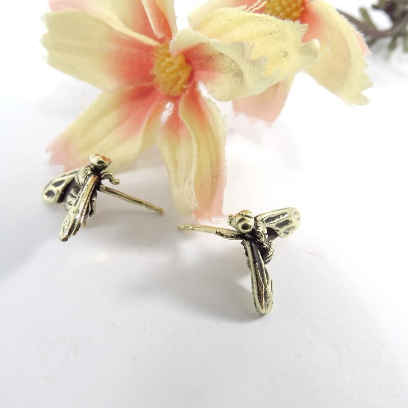 Bee earring - 耳環/耳夾 - 其他金屬 橘色