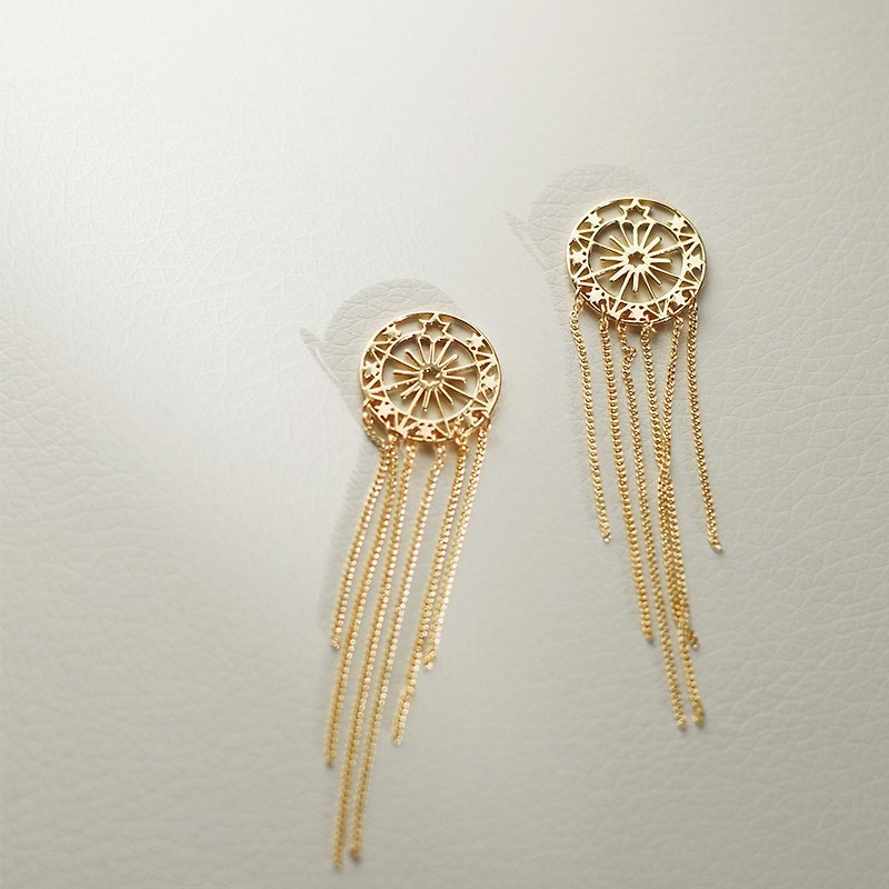 Miss Queeny Original | Starry Star Earrings Stud Earrings in sterling silver can be worn on both sides - ต่างหู - กระดาษ สีทอง