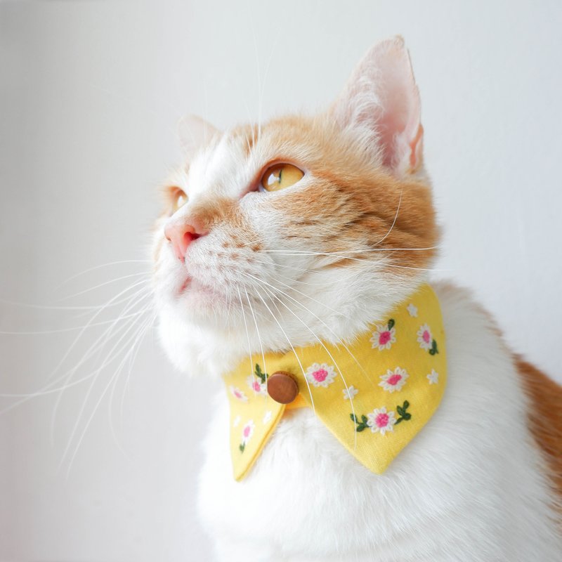 Daisies collar set,Removable- Hand Daisies Embroidery collar for cat - Yellow - Collars & Leashes - Cotton & Hemp Yellow