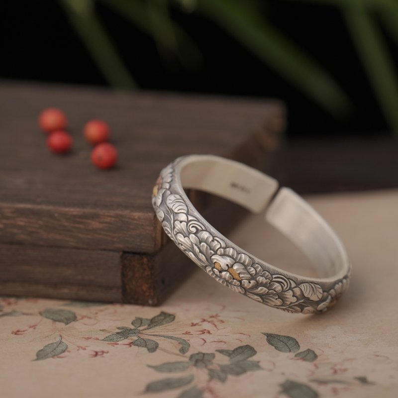 Handmade silver bracelet with flower pattern - Bracelets - Sterling Silver Silver