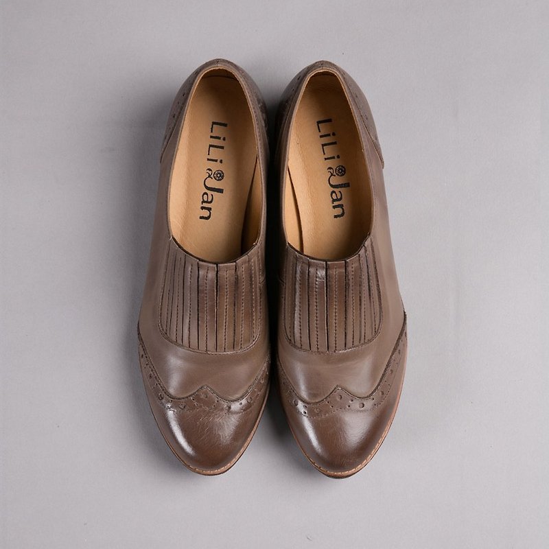【English Academy】 Carved Accordion Leather Carrefour Shoes _ Nostalgic Cocoa (I 25.5) - Women's Oxford Shoes - Genuine Leather Khaki