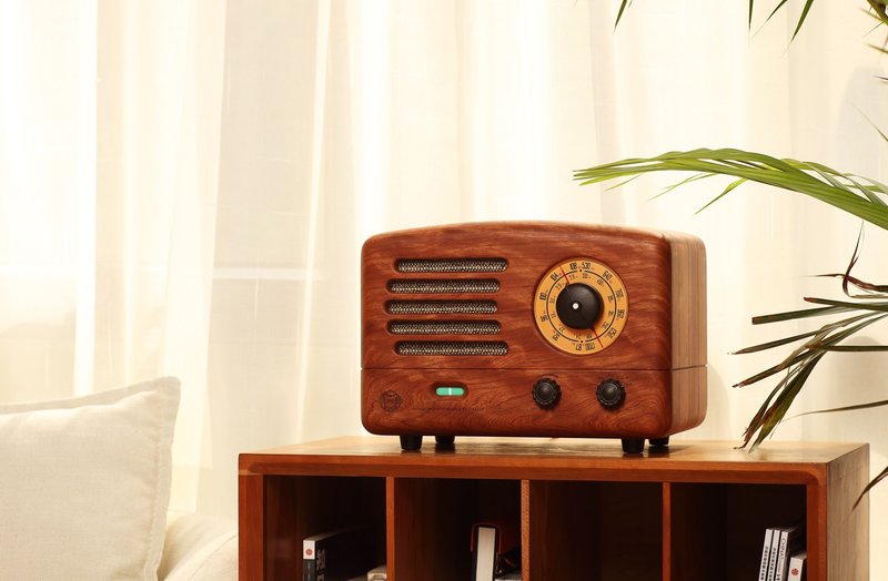 MUZEN Original II Retro Log Bluetooth Radio Speaker - Speakers - Wood Brown