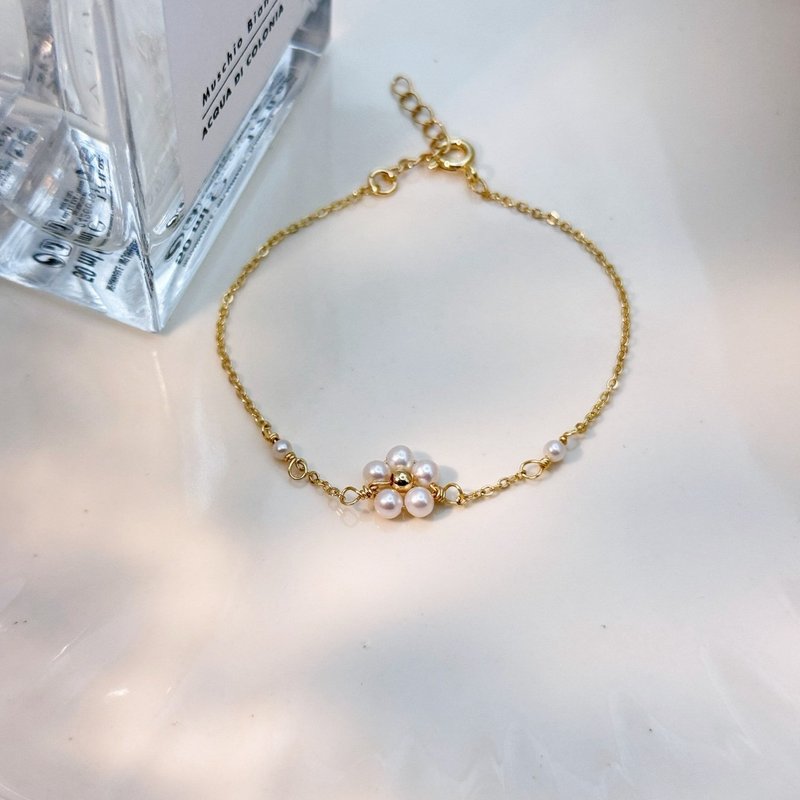 珍珠小花 / 手作天然石珍珠飾品 - 手鍊/手環 - 珍珠 