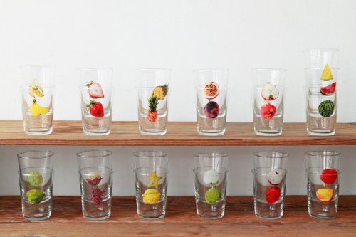 バナナ型のガラス器 バナナ型のガラス器