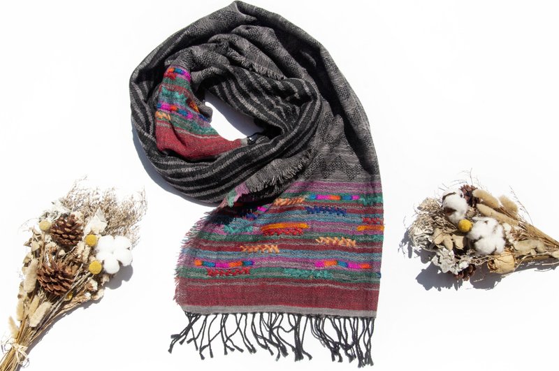 喀什米爾Cashmere/水煮羊毛披肩/針織圍巾/刺繡圍巾/羊絨披巾-花 - 圍巾/披肩 - 羊毛 多色