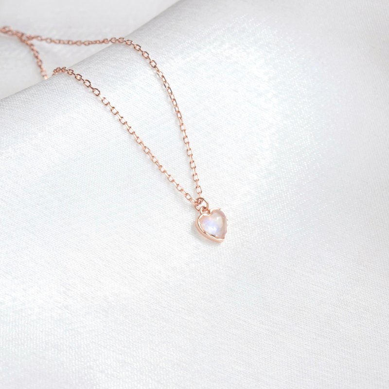Moonstone 925 sterling silver melting heart necklace - Necklaces - Gemstone Blue