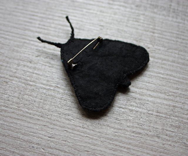 Handmade Beaded Brooch Pin Model Black Butterfly