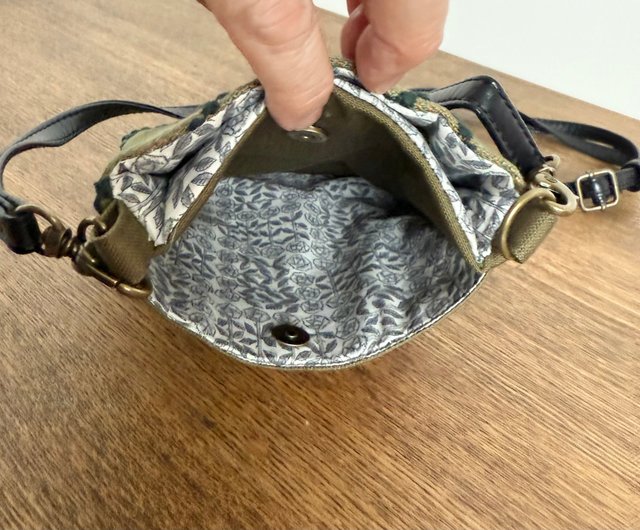 スマホポシェット ミナペルホネン タンバリン ハンドメイド
