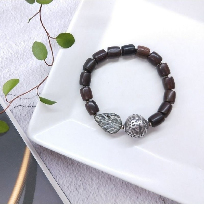 [The only product] lobular rosewood*sterling silver*marble leaf hand string - สร้อยข้อมือ - ไม้ สีนำ้ตาล