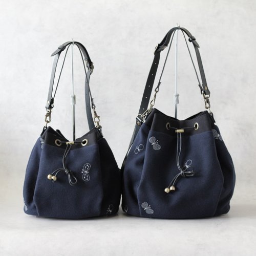 mina perhonen ドローストリングバッグ choucho navy バッグ 斜背包