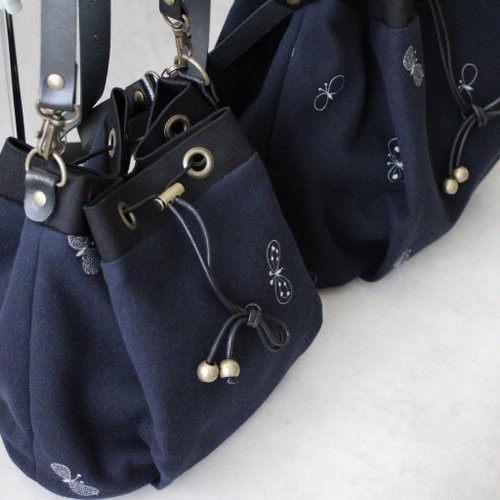 mina perhonen ドローストリングバッグ choucho navy バッグ 斜背包
