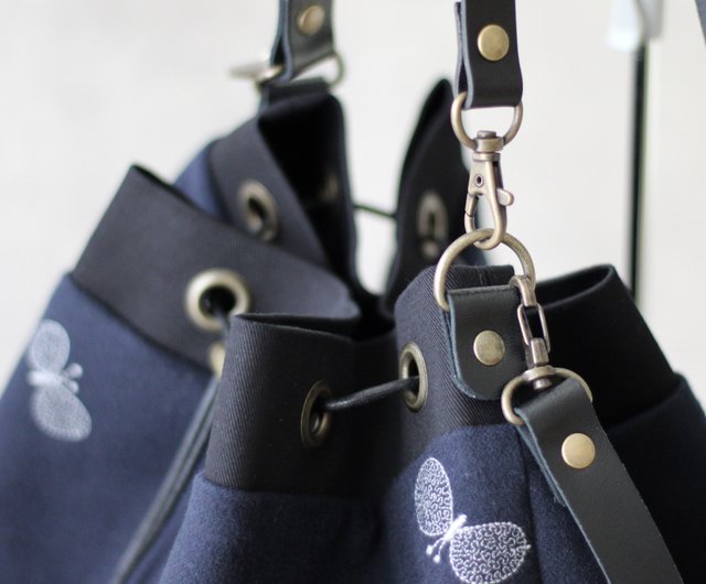 mina perhonen ドローストリングバッグ choucho navy バッグ 斜背包