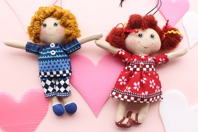 情人節禮物手工手作手縫情侶娃娃吊飾掛飾(A款)-一對 - 玩偶/公仔 - 棉．麻 