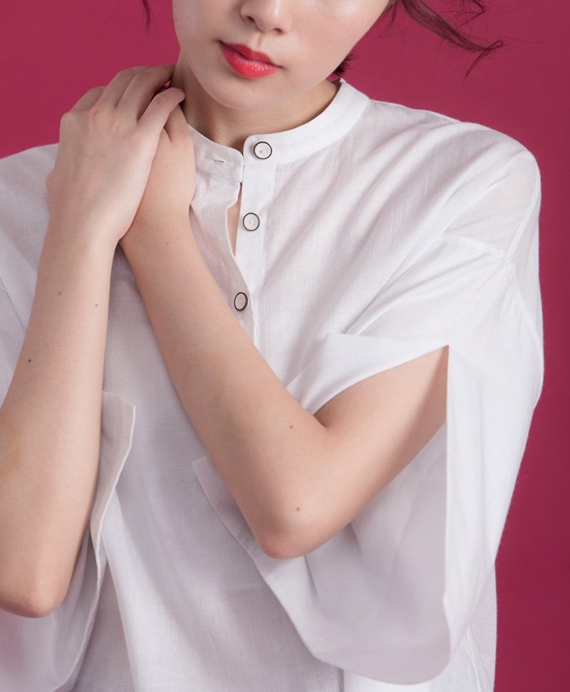 Soft long modeling sleeves collar shirt - white - เสื้อผู้หญิง - ผ้าฝ้าย/ผ้าลินิน ขาว
