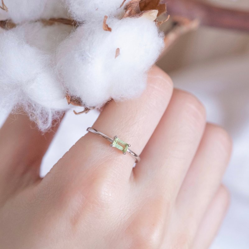 橄欖石925純銀糖果盒戒指 可調式戒指 - 戒指 - 寶石 銀色