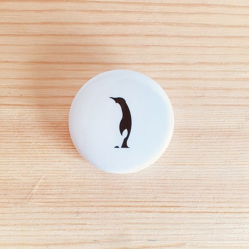 企鵝企鵝在哪裡 徽章 胸章 - 襟章/徽章 - 塑膠 黑色