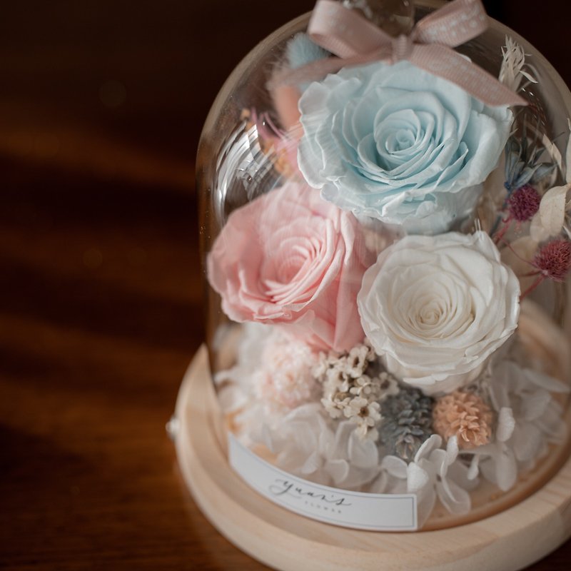 Dream French Manor Everlasting Rose Night Light Dried Flower Wedding Gift Mother's Day Exchange Gift - ช่อดอกไม้แห้ง - พืช/ดอกไม้ สีน้ำเงิน