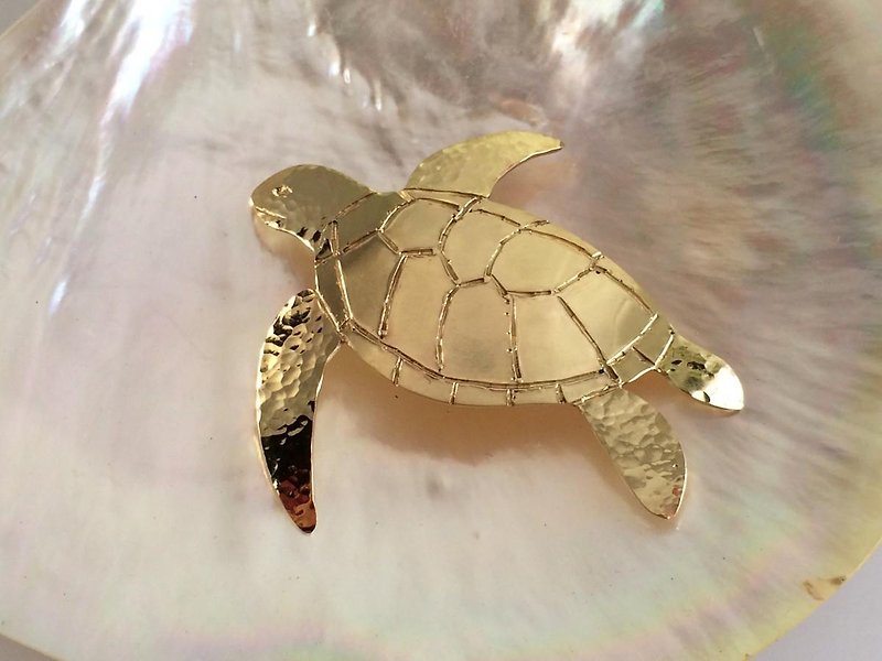 Sea turtle ☆ brass brooch - Brooches - Other Metals Gold