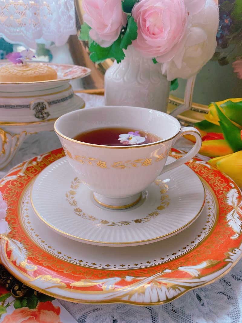 英國骨瓷 wedgwood 集團 Royal Doulton 花茶杯兩件組 庫存品 - 茶壺/茶杯/茶具 - 瓷 金色