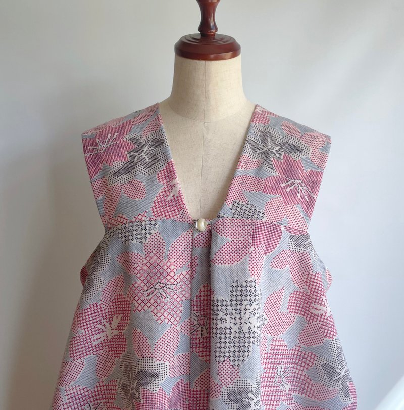 Unique item | Jumper dress -Wool KIMONO, light pink flowers on light blue - ชุดเดรส - ผ้าฝ้าย/ผ้าลินิน สึชมพู