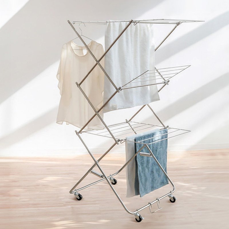 【Japan Frost Mountain】Multifunctional 304 Stainless Steel folding clothes drying rack (with wheels) - ตะขอที่แขวน - สแตนเลส สีเงิน